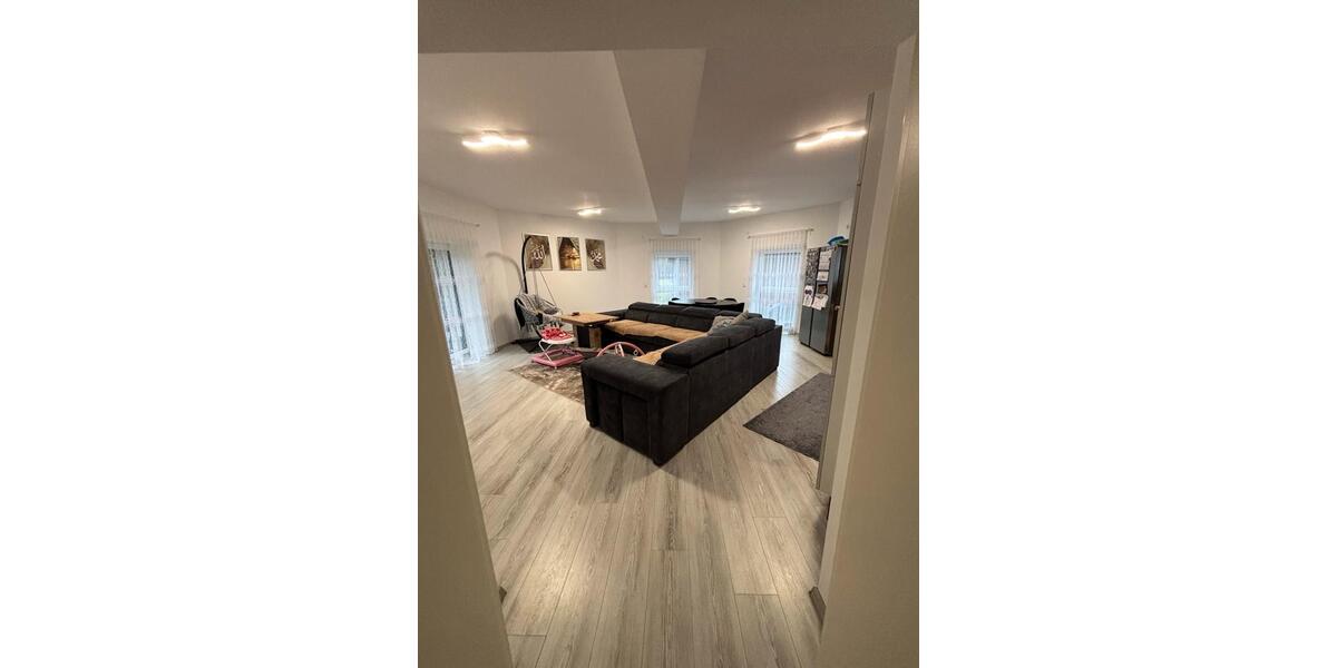 2ZKB Wohnung in Haiger Erdgeschoss mit Terrasse & Parkplatz 3 zimmer