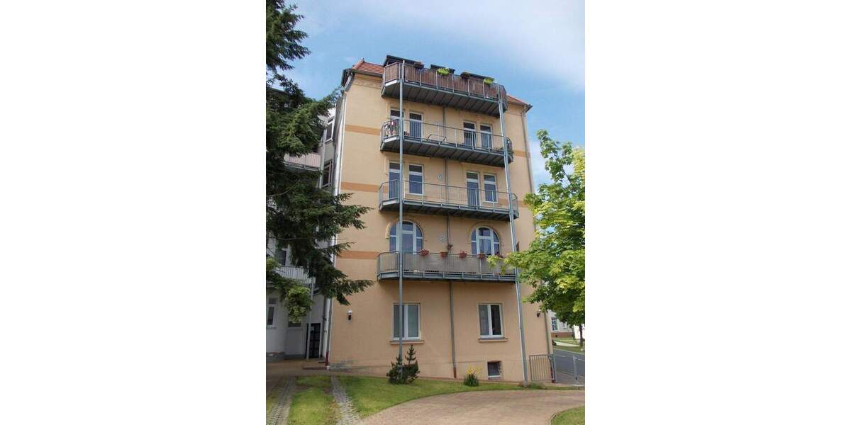 Etagenwohnung Gera Innenstadt - 4 Zimmer, 98 m&sup2;, 780&euro; | Angebot:25107779