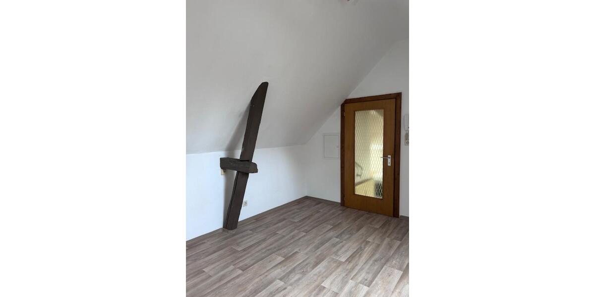 Dachgeschoßwohnung Bad Staffelstein - 2 Zimmer, 50 m&sup2;, 400&euro; | Angebot:25658998