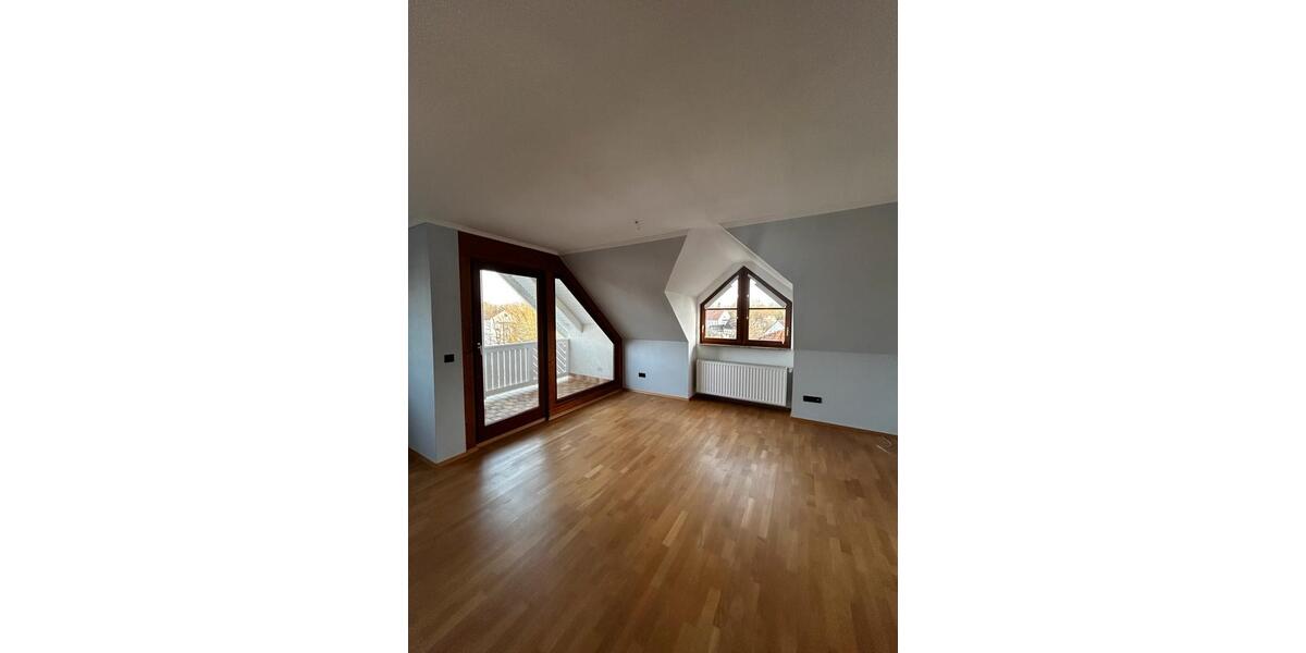 Dachgeschoßwohnung Bad Arolsen - 2 Zimmer, 70 m&sup2;, 600&euro; | Angebot:26010375
