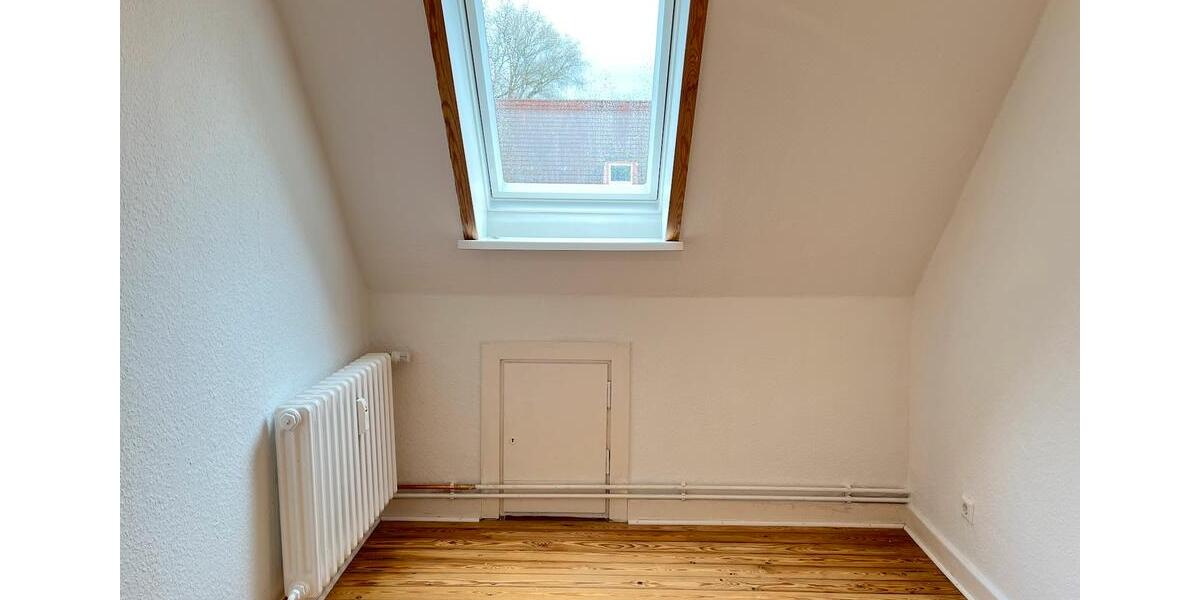 Dachgeschoßwohnung Kiel Neumühlen-Dietrichsdorf - 2.5 Zimmer, 51 m&sup2;, 539&euro; | Angebot:25979447