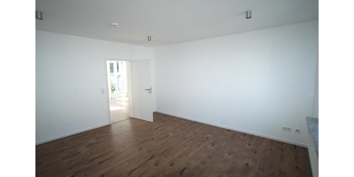 Etagenwohnung Mainz Laubenheim - 4 Zimmer, 136 m&sup2;, 2.100&euro; | Angebot:25993423
