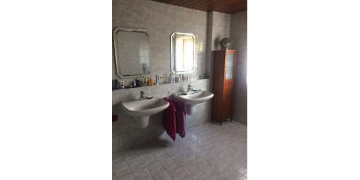 Doppelhaushälfte Ingolstadt - 5 Zimmer, 140 m&sup2;, 1.697&euro; | Angebot:25634011