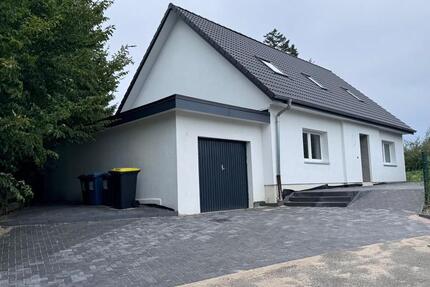 Haus Bargteheide - 6 Zimmer, 140 m&sup2;, 1.800&euro; | Angebot:24409912