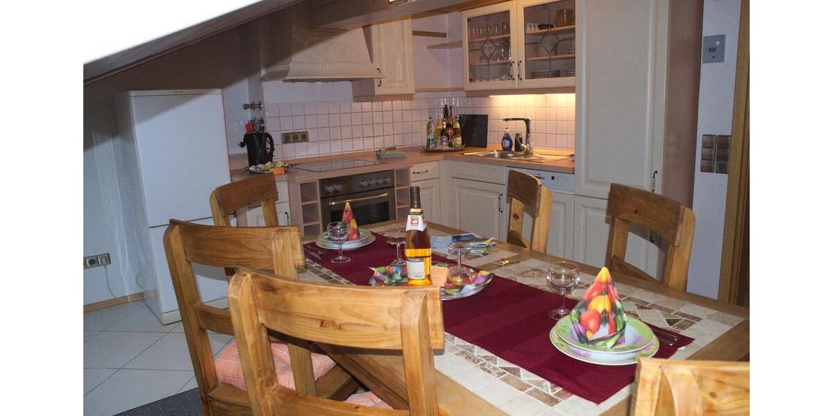 Dachgeschoßwohnung Bad Schönborn - 4 Zimmer, 110 m&sup2;, 1.100&euro; | Angebot:26478725