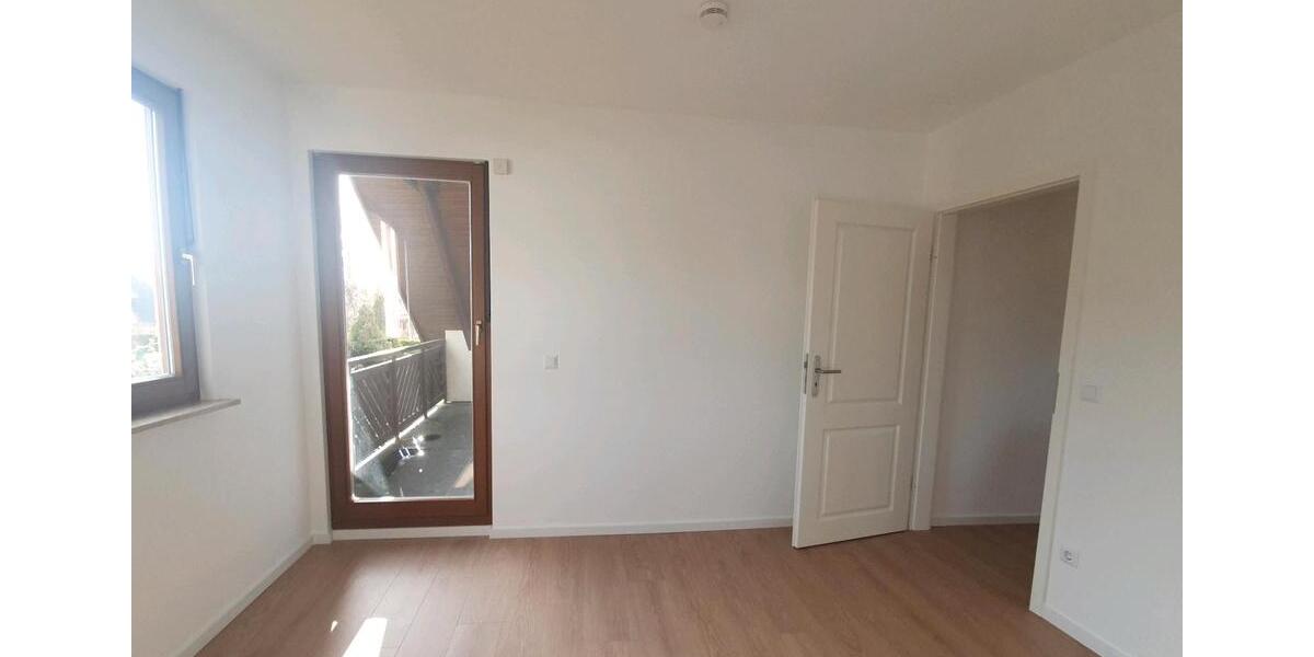 Einfamilienhaus Velten - 4 Zimmer, 142 m&sup2;, 2.000&euro; | Angebot:25357165