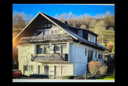 Wohnung Bad Berleburg - 3 Zimmer, 124 m&sup2;, 900&euro; | Angebot:24326142