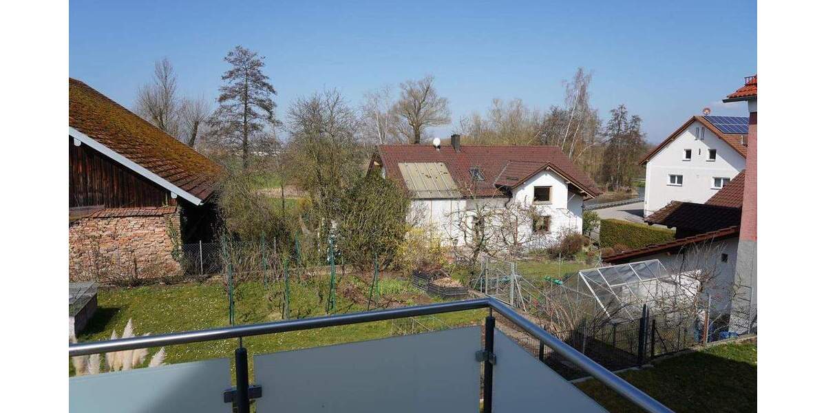 Etagenwohnung Atting - 2 Zimmer, 79 m&sup2;, 800&euro; | Angebot:22631966