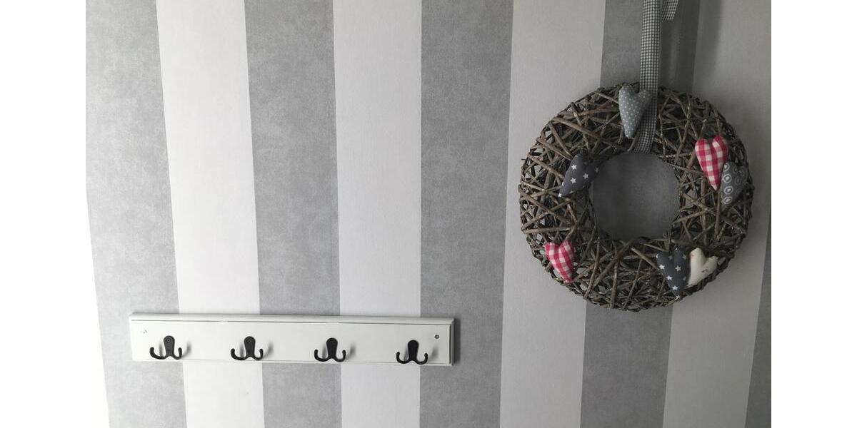 Befristet möblierte kleine DHH, warm, inkl. WLAN 2 zimmer