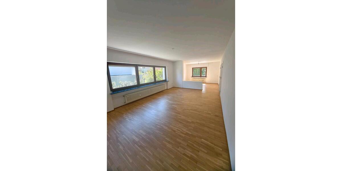 Erdgeschoßwohnung Walldorf - 4 Zimmer, 118 m&sup2;, 1.600&euro; | Angebot:26460083