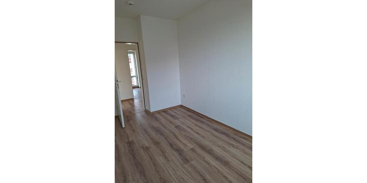 Etagenwohnung Emden - 4 Zimmer, 88 m&sup2;, 618&euro; | Angebot:25989525