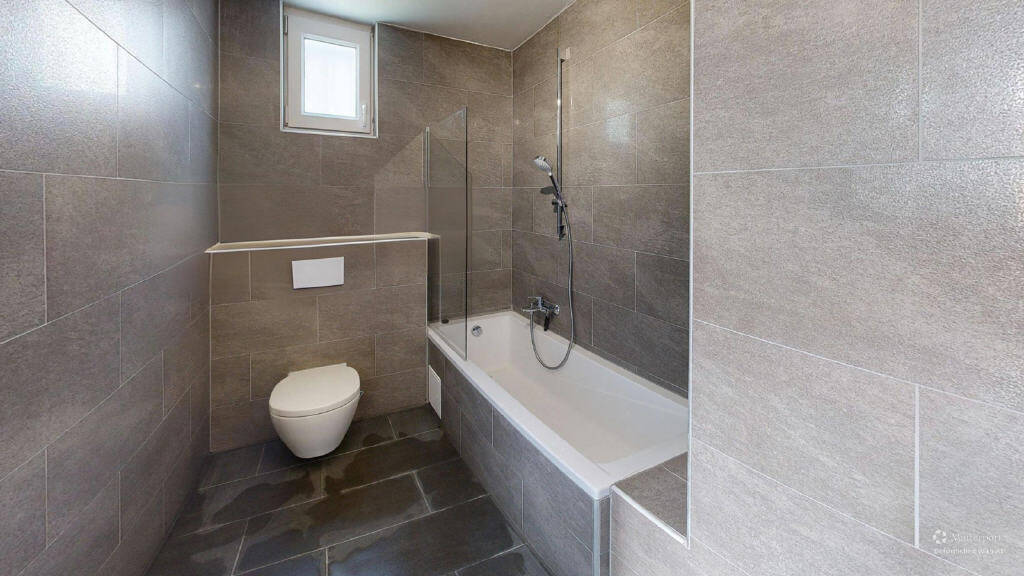 Etagenwohnung Brühl - 3 Zimmer, 137 m&sup2;, 1.550&euro; | Angebot:26488672