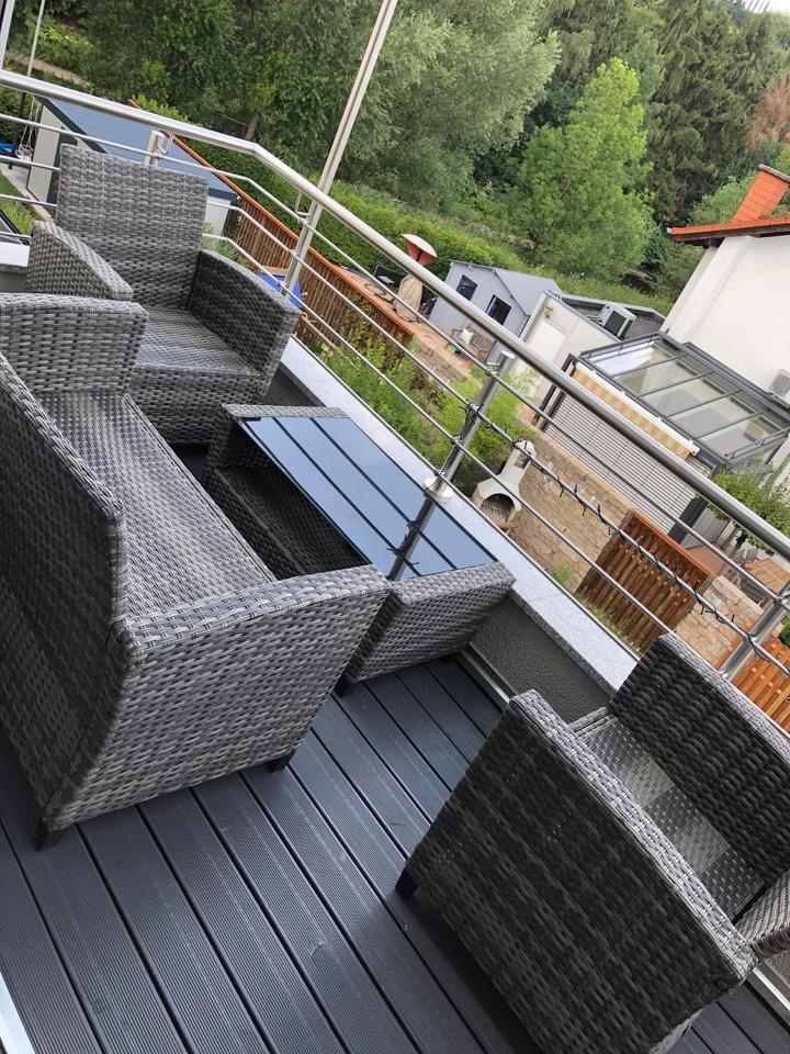 Moderne 2,5 Zimmer Wohnung mit Blick auf die Agger