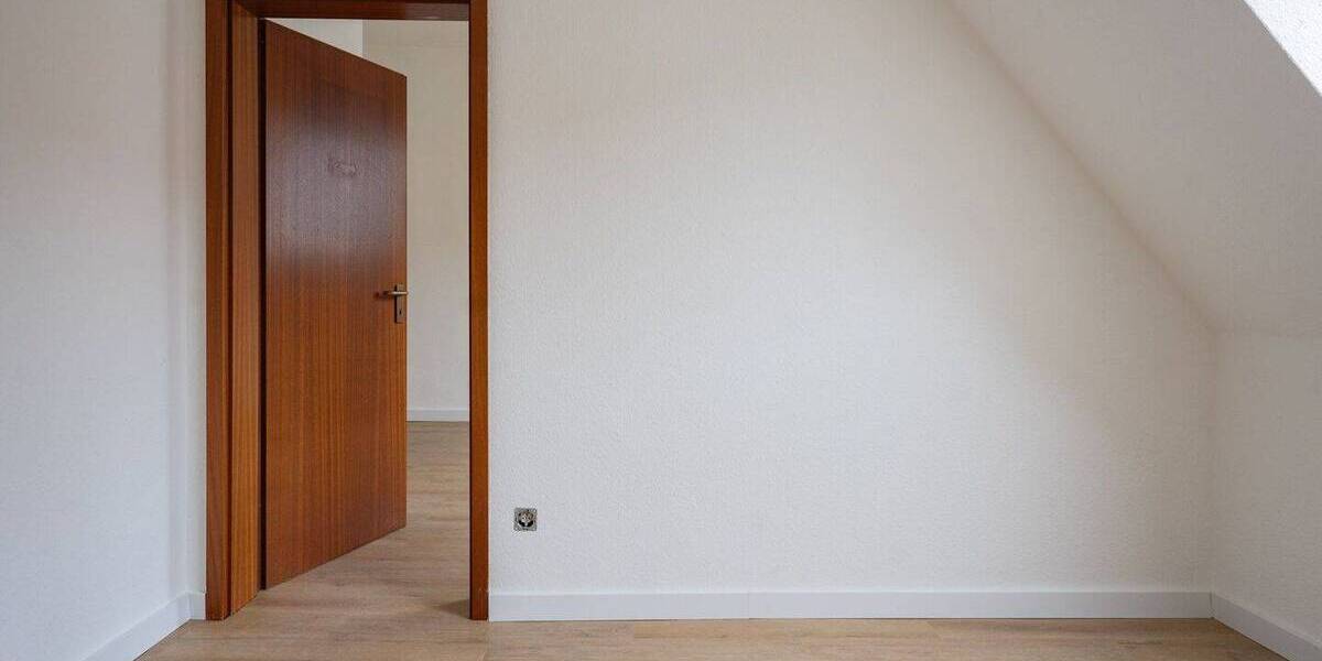 Etagenwohnung Krefeld / Uerdingen Uerdingen - 4 Zimmer, 69 m&sup2;, 670&euro; | Angebot:26190146