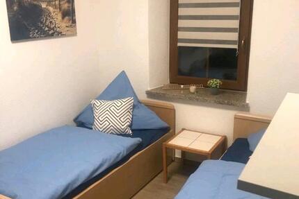 Wohnen auf Zeit Floß - 1 Zimmer, 15 m&sup2;, 480&euro; | Angebot:26647976