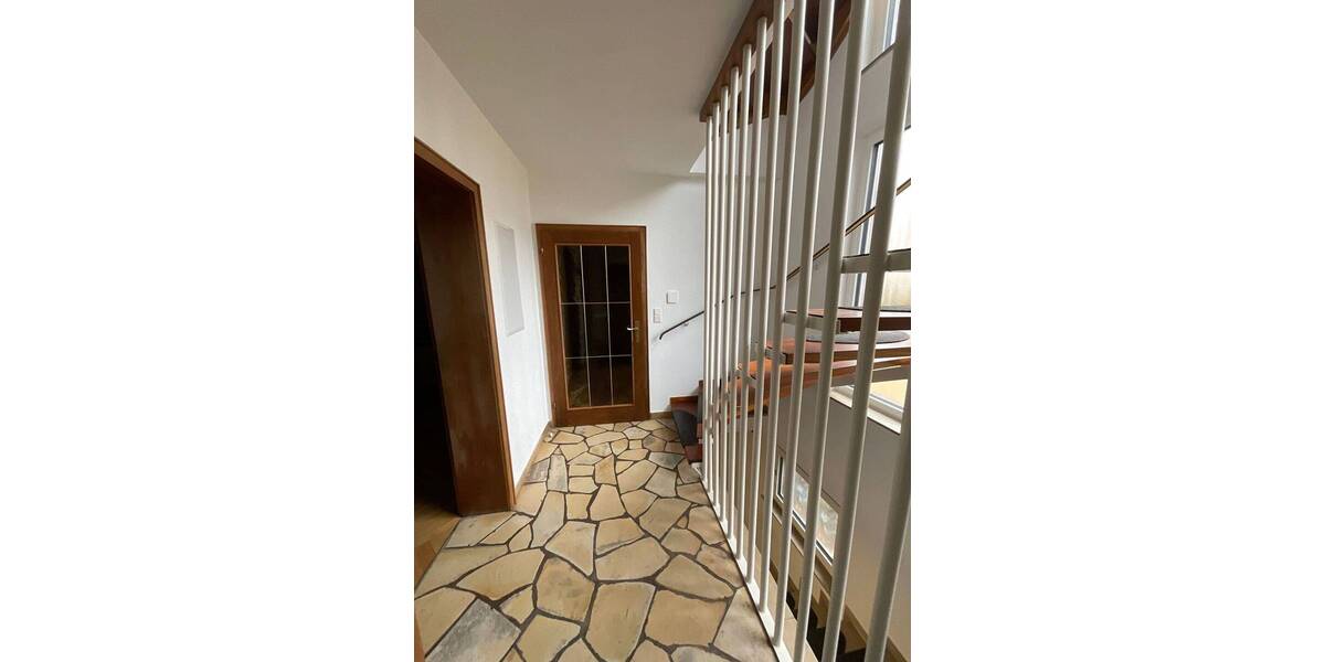 Einfamilienhaus Petersberg - 6 Zimmer, 180 m&sup2;, 1.600&euro; | Angebot:26106614