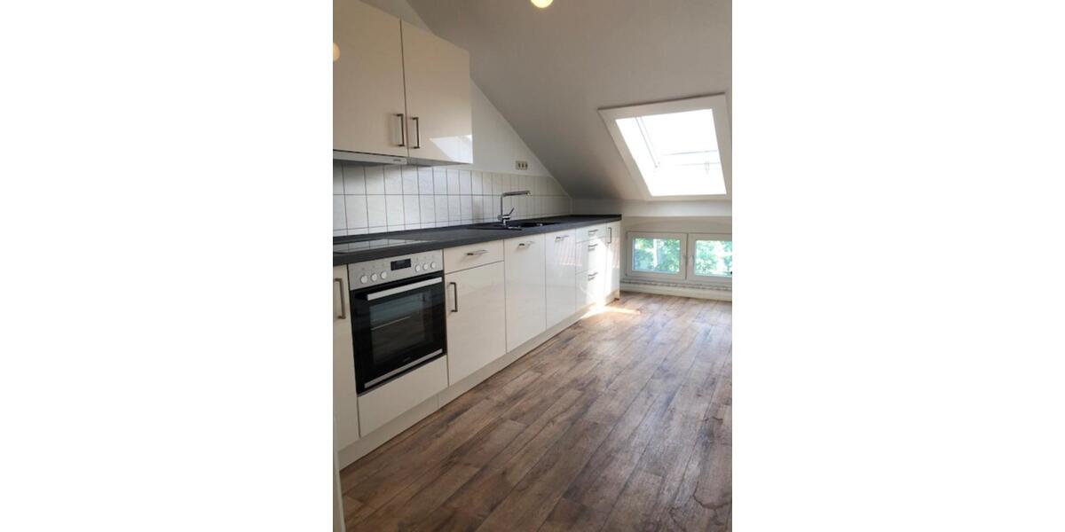 Dachgeschoßwohnung Bad Oeynhausen - 4 Zimmer, 90 m&sup2;, 950&euro; | Angebot:25126972