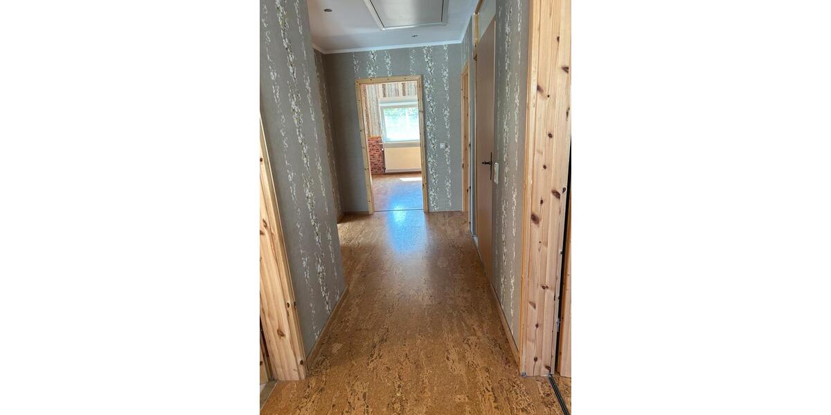 Etagenwohnung Hodenhagen - 8 Zimmer, 136 m&sup2;, 1.400&euro; | Angebot:26550604