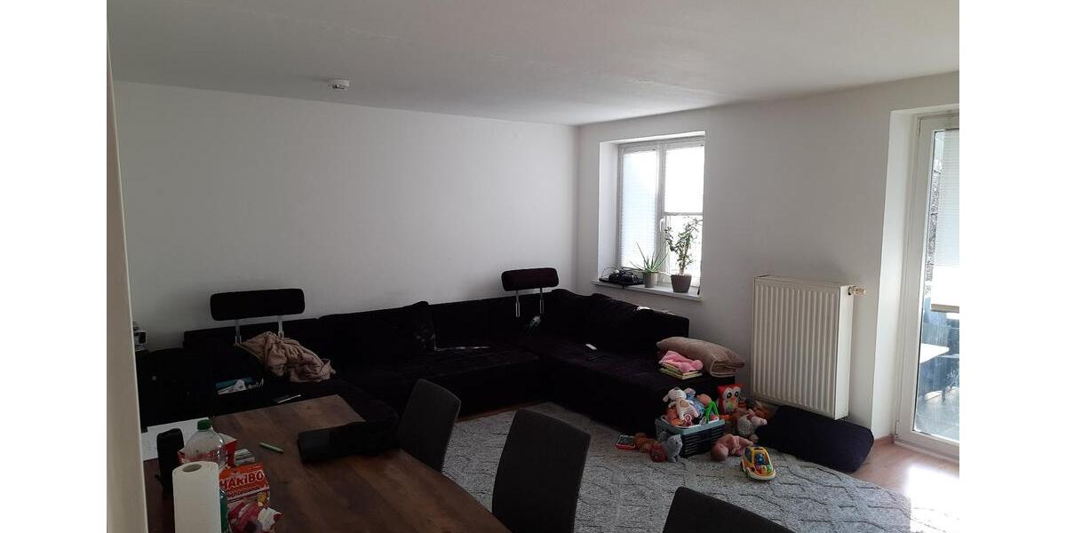 3-Zimmer Wohnung mit Einbauküche Stellplatz 3 zimmer