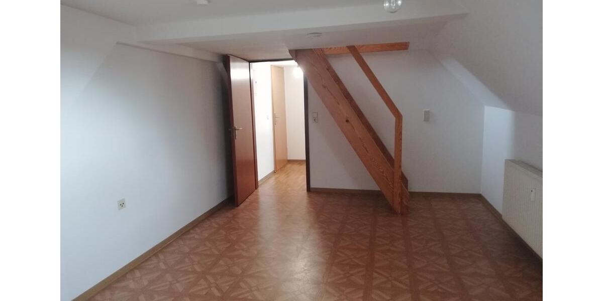Maisonettenwohnung Freiberg - 1 Zimmer, 38 m&sup2;, 285&euro; | Angebot:25056536