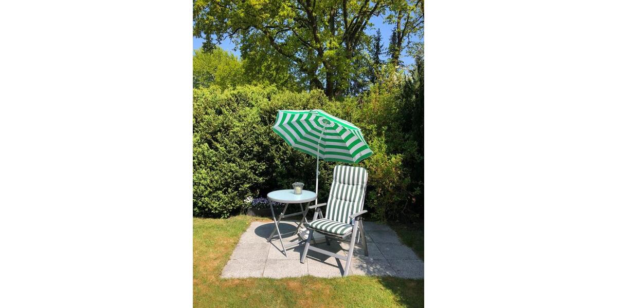 Möblierte ruhige DG-Wohnung - ideal für GeschäftsleutePendler 2 zimmer