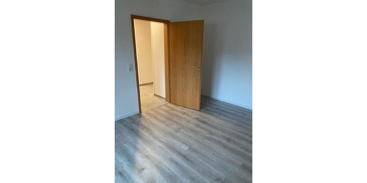 Erdgeschoßwohnung Zweibrücken - 3 Zimmer, 66 m&sup2;, 450&euro; | Angebot:25017506