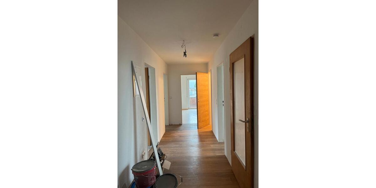 Hochparterre Schwörstadt - 4 Zimmer, 105 m&sup2;, 1.100&euro; | Angebot:25131299