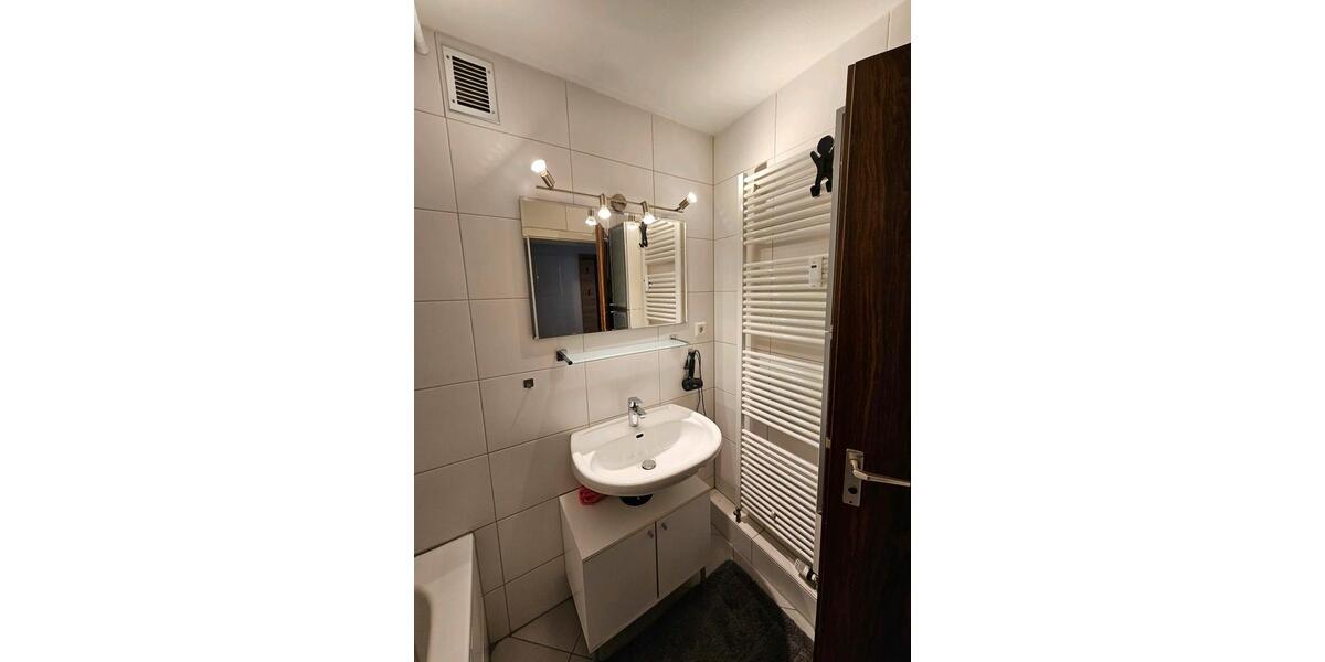 Wohnen auf Zeit Esslingen am Neckar - 2 Zimmer, 18 m&sup2;, 460&euro; | Angebot:24906476