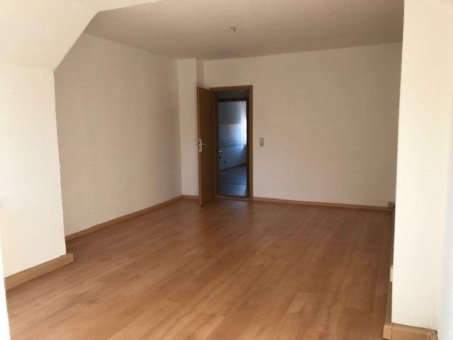 Dachgeschoßwohnung Merseburg - 3 Zimmer, 85 m&sup2;, 508&euro; | Angebot:25898922