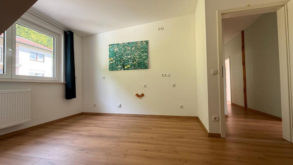 Dachgeschoßwohnung Ebermannstadt - 3 Zimmer, 104 m&sup2;, 1.144&euro; | Angebot:26636181