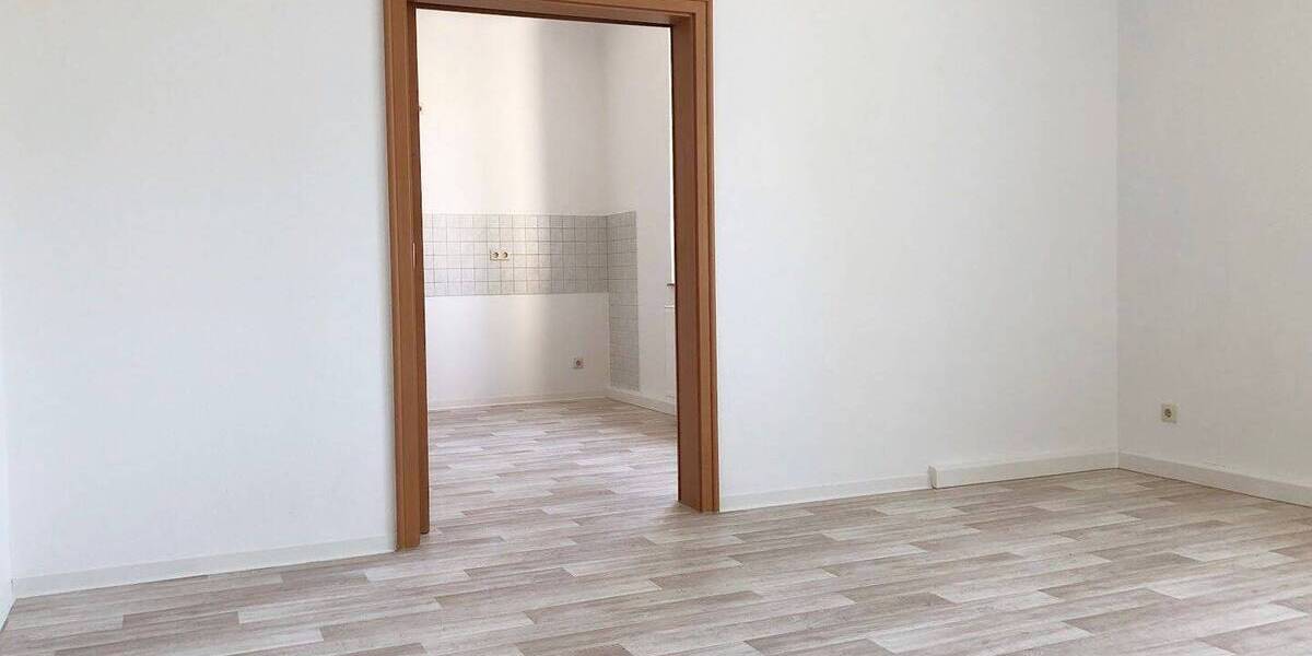Etagenwohnung Riesa Gröba - 2 Zimmer, 65 m&sup2;, 349&euro; | Angebot:25916517