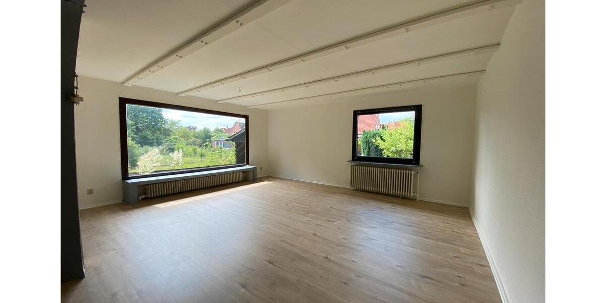 Bungalow Lüneburg - 3 Zimmer, 132 m&sup2;, 1.500&euro; | Angebot:26443404