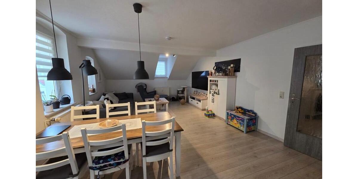 Etagenwohnung Weißwasser (Oberlausitz) - 4 Zimmer, 93 m&sup2;, 651&euro; | Angebot:26664454