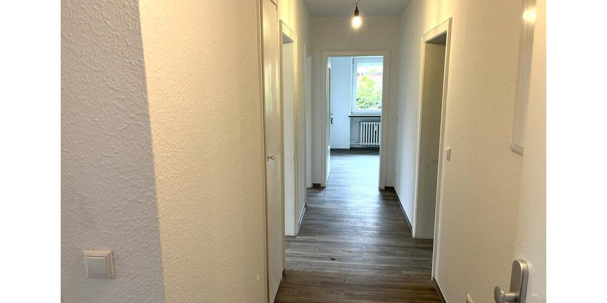 Erdgeschoßwohnung Varel - 4 Zimmer, 80 m&sup2;, 665&euro; | Angebot:26586156