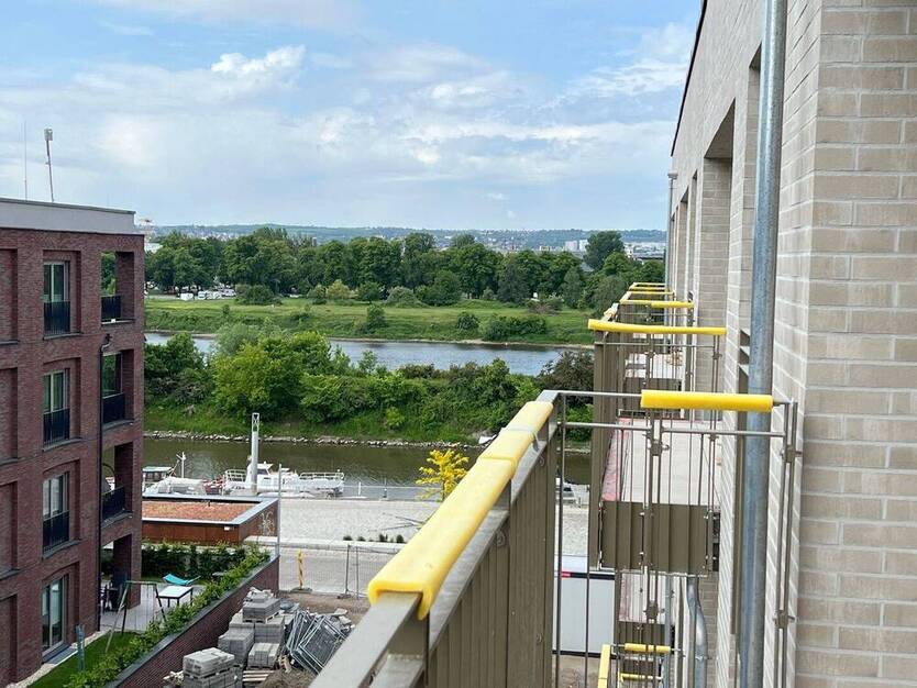 * Erstbezug HafenCity - moderne 3 Raumwohnung mit 2 großen Loggien * 3 zimmer