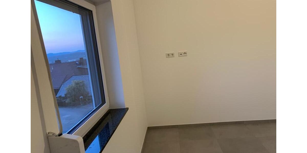 Einfamilienhaus Hundsangen - 5 Zimmer, 150 m&sup2;, 1.500&euro; | Angebot:25831204