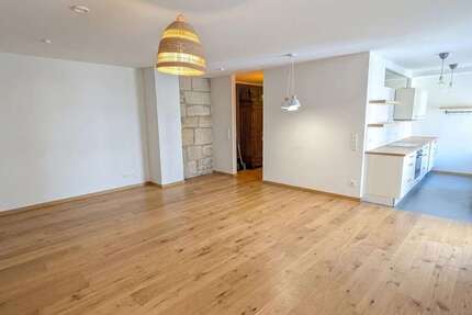 Wohnung Fürth Innenstadt - 2 Zimmer, 70 m&sup2;, 850&euro; | Angebot:26624807