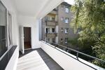 Etagenwohnung Düsseldorf Heerdt - 2 Zimmer, 93 m&sup2;, 1.795&euro; | Angebot:23214032