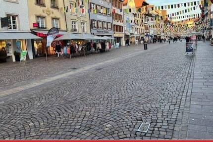 Nutzen Sie die Gelegenheit, ein erstklassiges Ladenlokal in der begehrten Kaiserstraße von Waldshut zu mieten. Diese ...