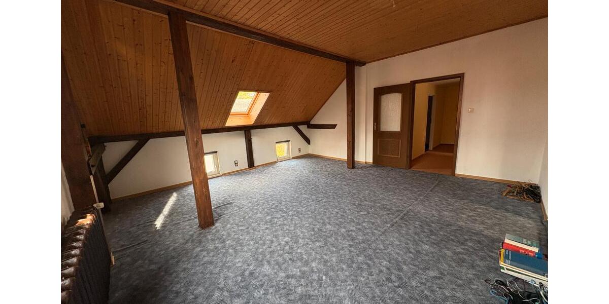 Erdgeschoßwohnung Kyritz - 6 Zimmer, 220 m&sup2;, 1.100&euro; | Angebot:26559859