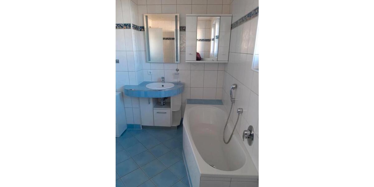 Einfamilienhaus Deggendorf - 5 Zimmer, 140 m&sup2;, 1.200&euro; | Angebot:26168877