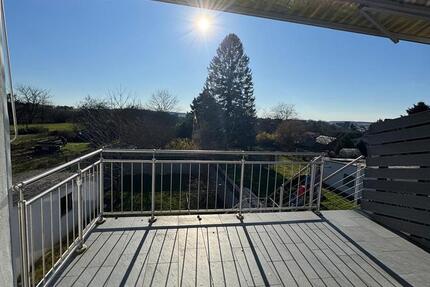 Modern renovierte Maisonette-Wohnung 5 zimmer