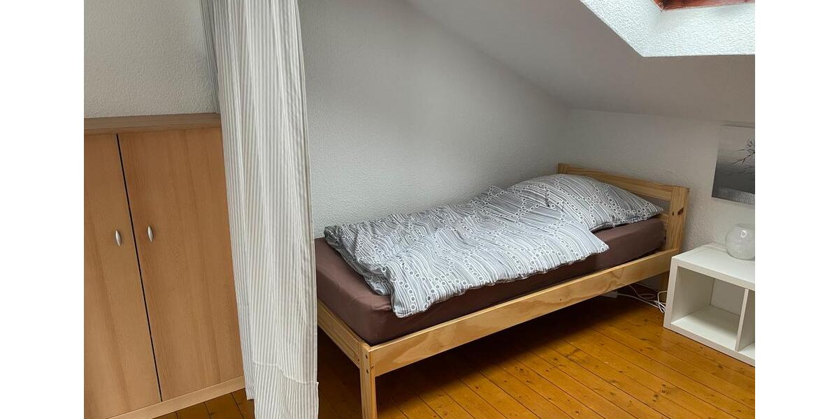 Stilvoll möbl. DG Wohnung in Bornstedt – ideal für PaarePendler 2 zimmer