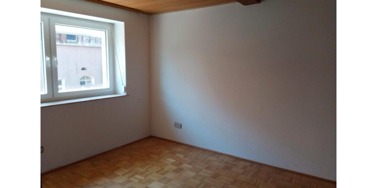 Hochparterre Burkardroth - 3.5 Zimmer, 70 m&sup2;, 495&euro; | Angebot:24768336