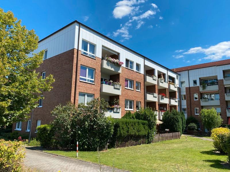 Tolle 2-Zimmer-Wohnung mit großem Wohnzimmer und Tageslicht-Duschbad zimmer