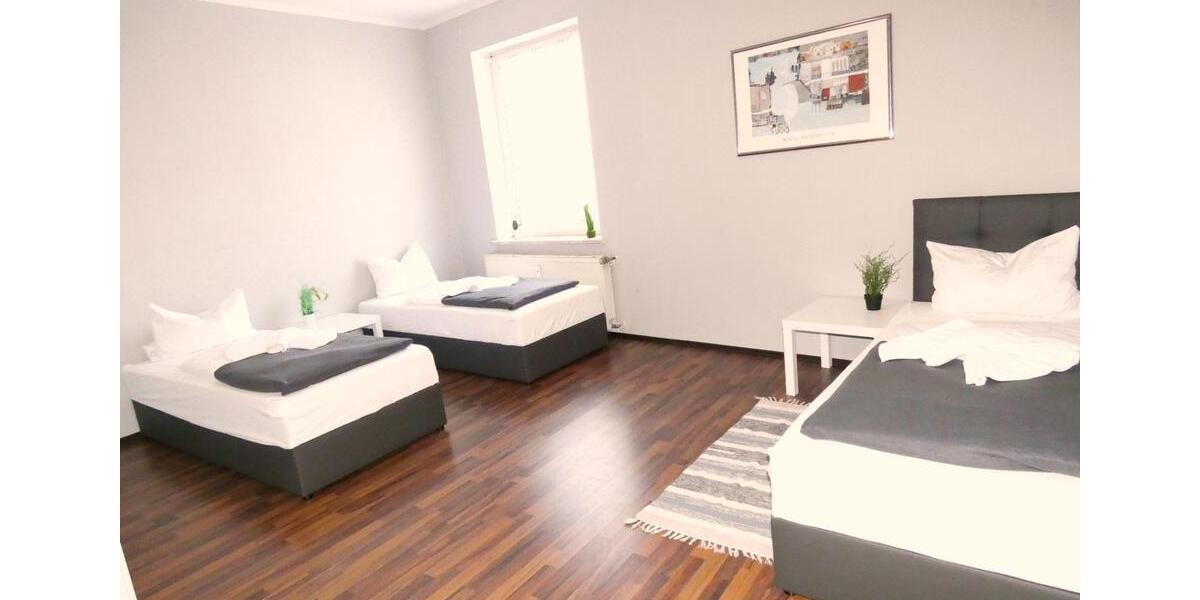 Wohnen auf Zeit Schwandorf - 3 Zimmer, 110 m&sup2;, 130&euro; | Angebot:18427588