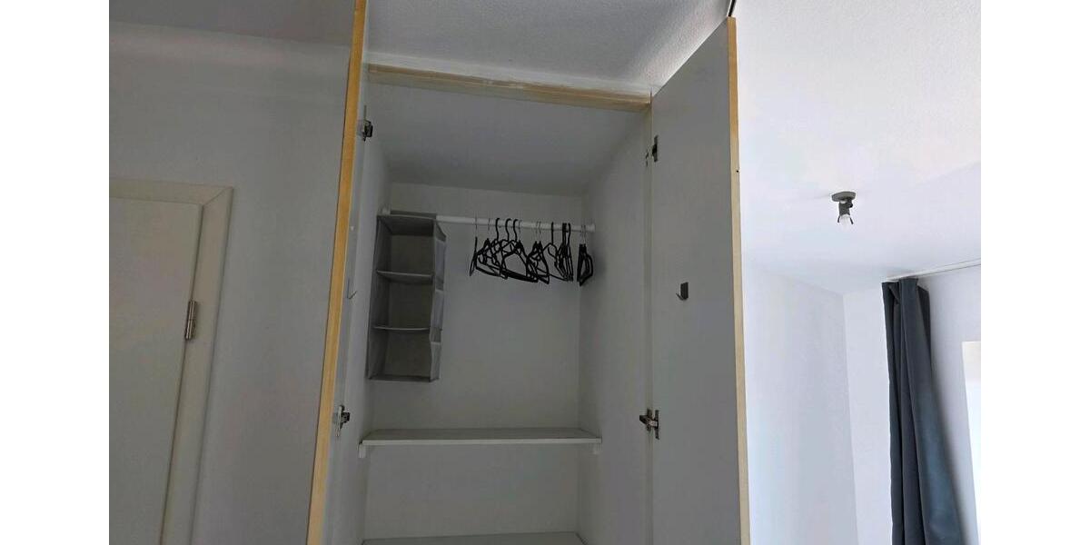 Dachgeschoßwohnung Regensburg Konradsiedlung - 1 Zimmer, 21 m&sup2;, 500&euro; | Angebot:26113341