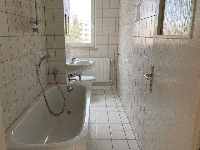 Etagenwohnung Hermsdorf - 3 Zimmer, 60 m&sup2;, 340&euro; | Angebot:25800662
