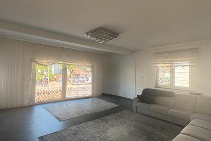 Wohnung Annweiler am Trifels - 4 Zimmer, 150 m&sup2;, 1.300&euro; | Angebot:26201580