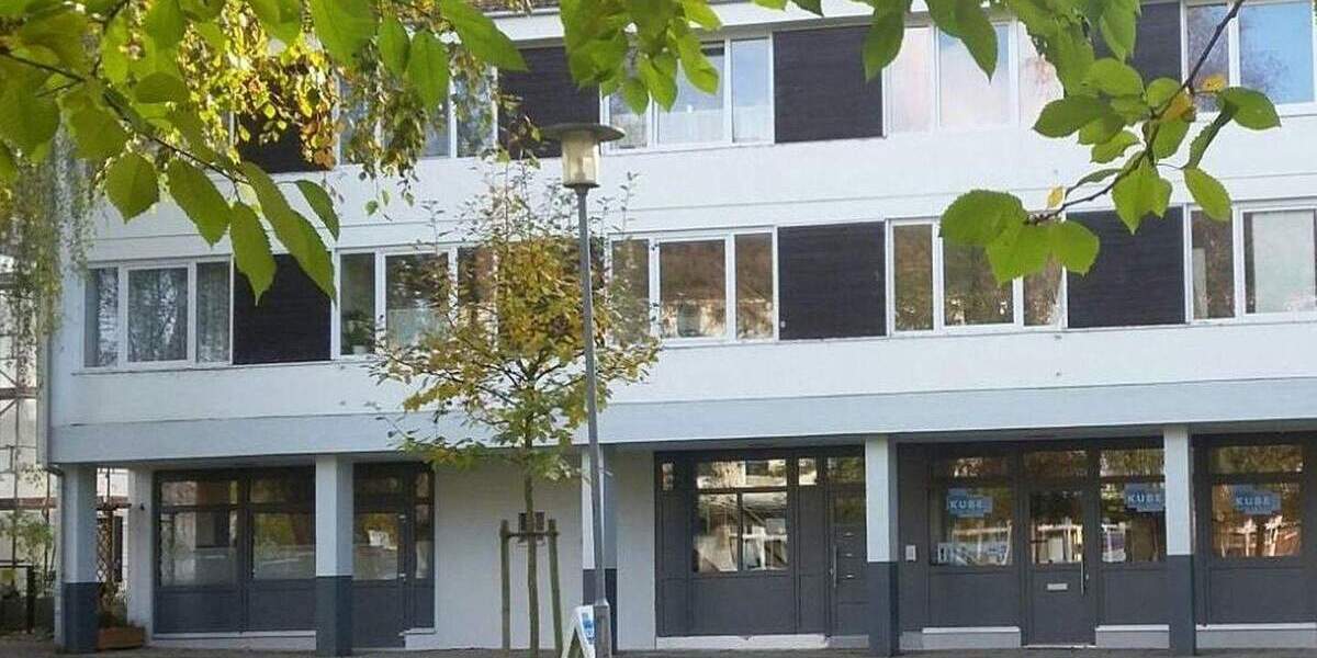 von privat: barrierefreie Praxis- oder Büroräume zimmer